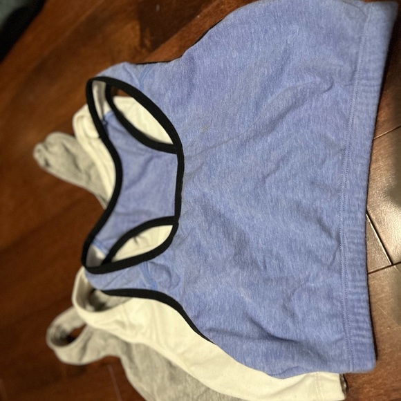 NWOT Fruit of the loom small/34 3 pack bras - Picture 3 of 4